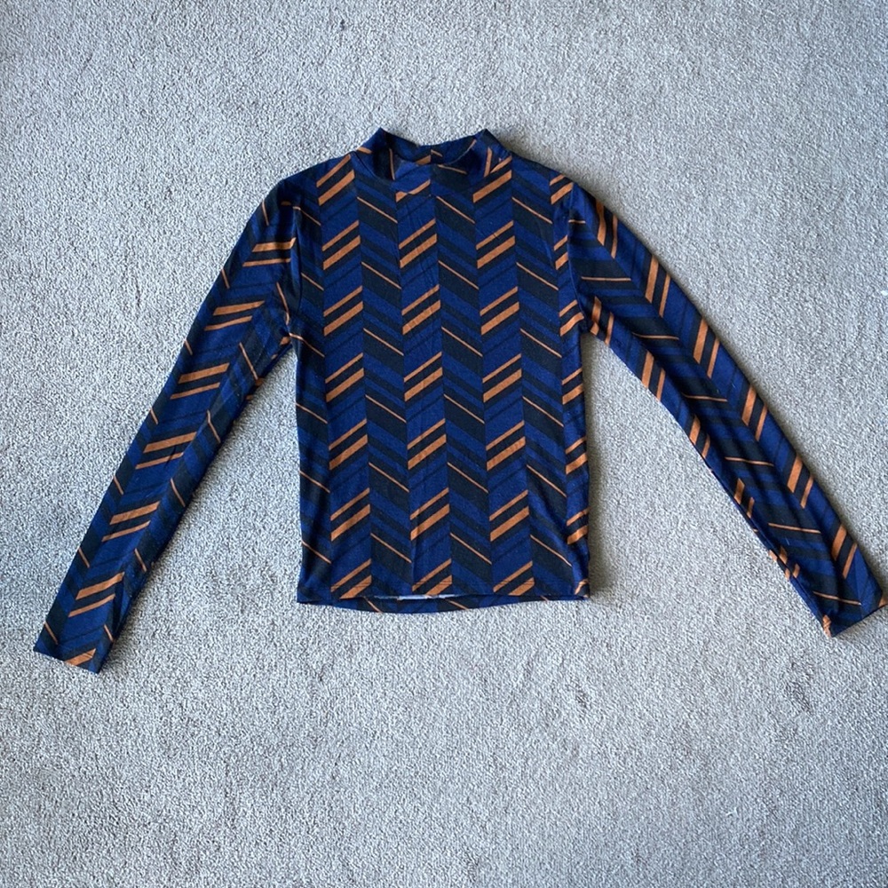 Forever21 Long Sleeve Top